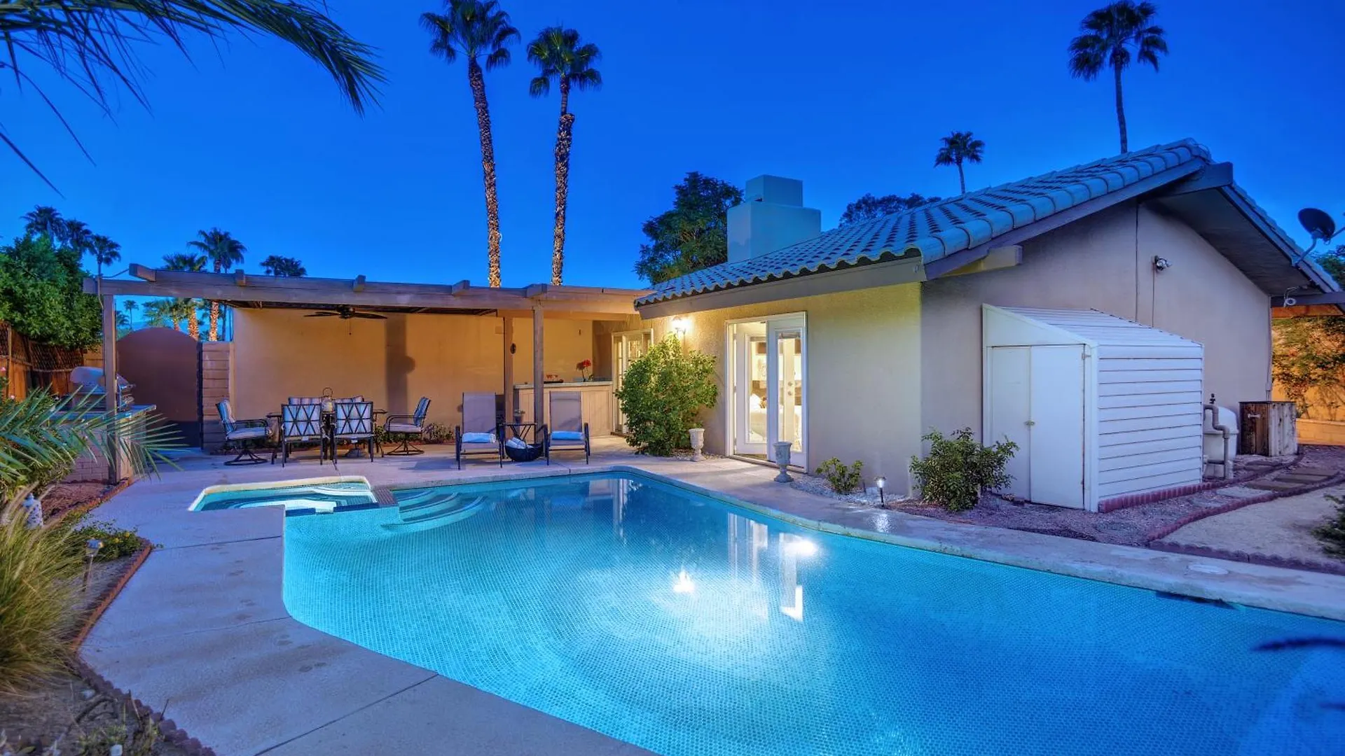 Padua Paradise - 2Br Pool, Hot Tub, Mtn Views Palm Springs 0*,  Estados Unidos