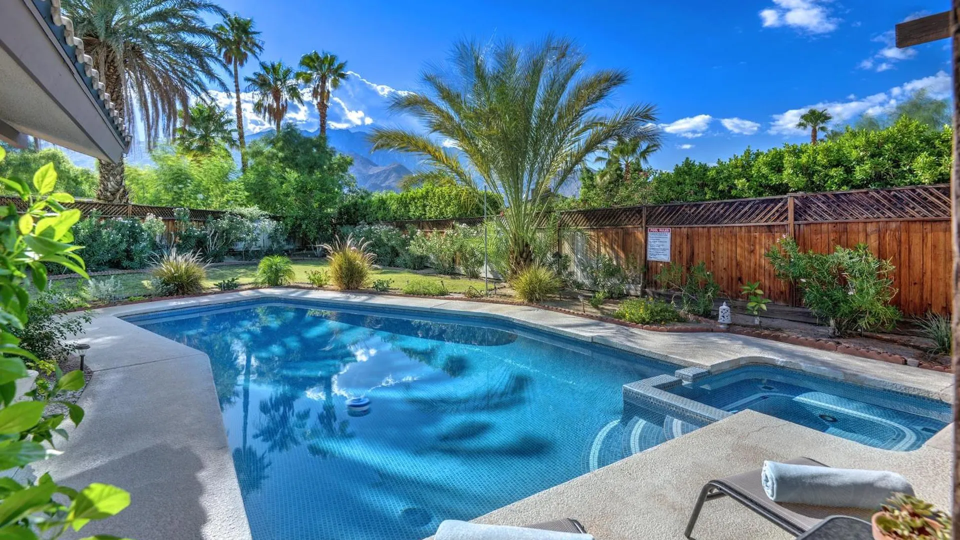 Padua Paradise - 2Br Pool, Hot Tub, Mtn Views Palm Springs
