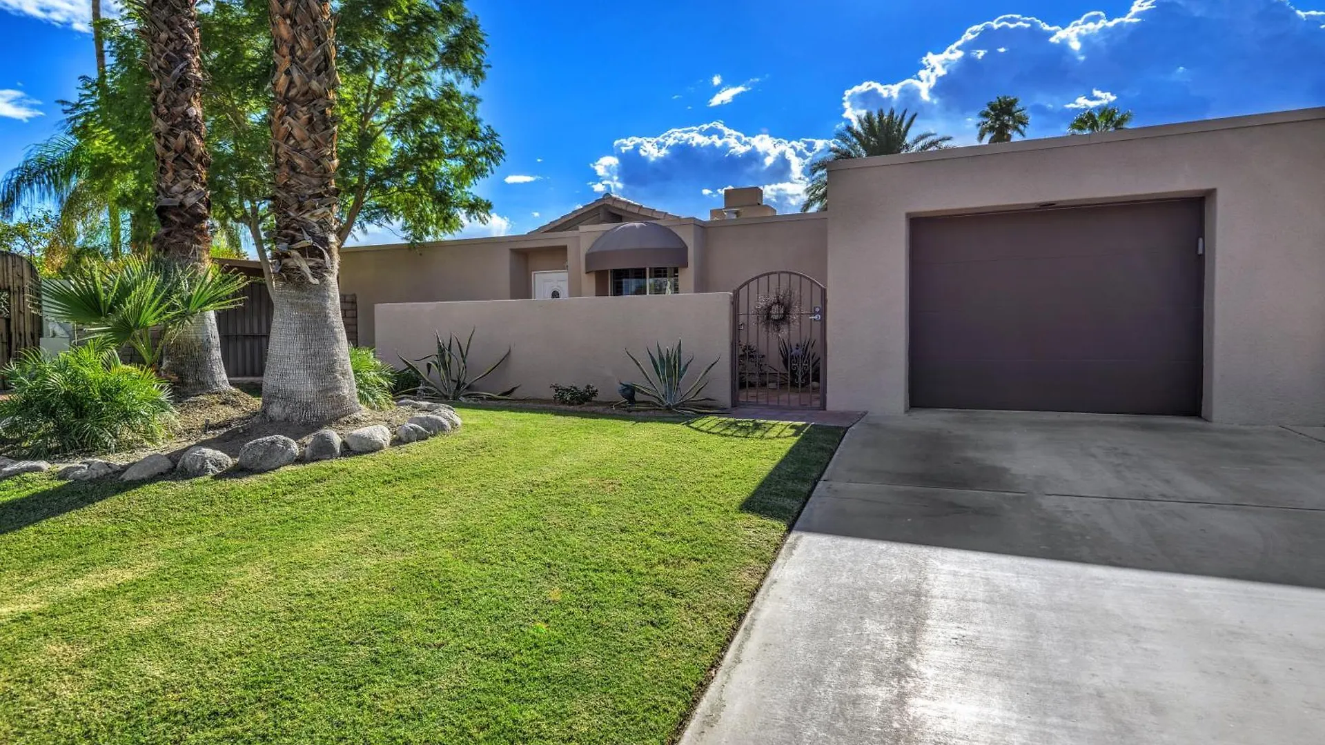 Padua Paradise - 2Br Pool, Hot Tub, Mtn Views Palm Springs 0*,  Estados Unidos