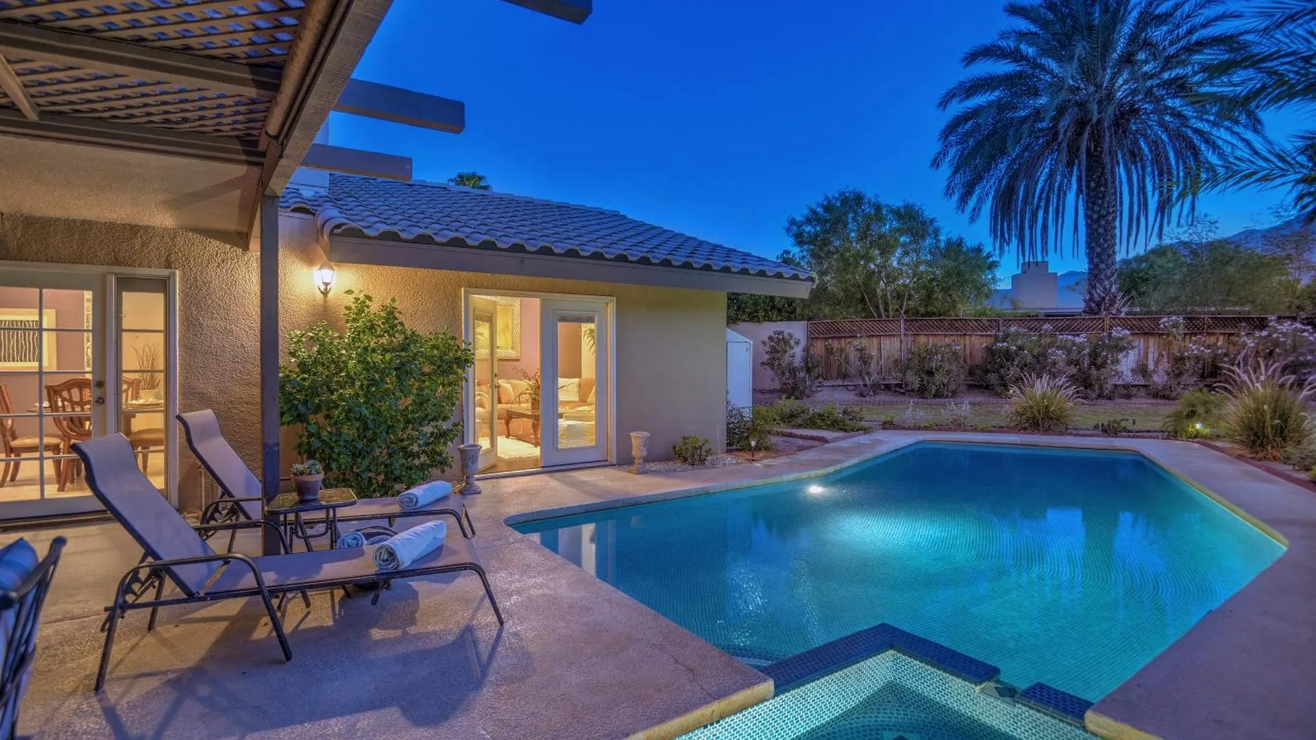 Padua Paradise - 2Br Pool, Hot Tub, Mtn Views Palm Springs